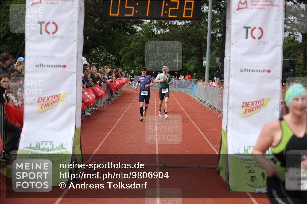 14.06.2026 - 7 Türme Triathlon Andreas Tolksdorf http://msf.ph/oto/9806904 14.06.2026 16:11:26 Ziel 1015, 1223, 1365, 1429, 1473, 1696 meine-sportfotos.de