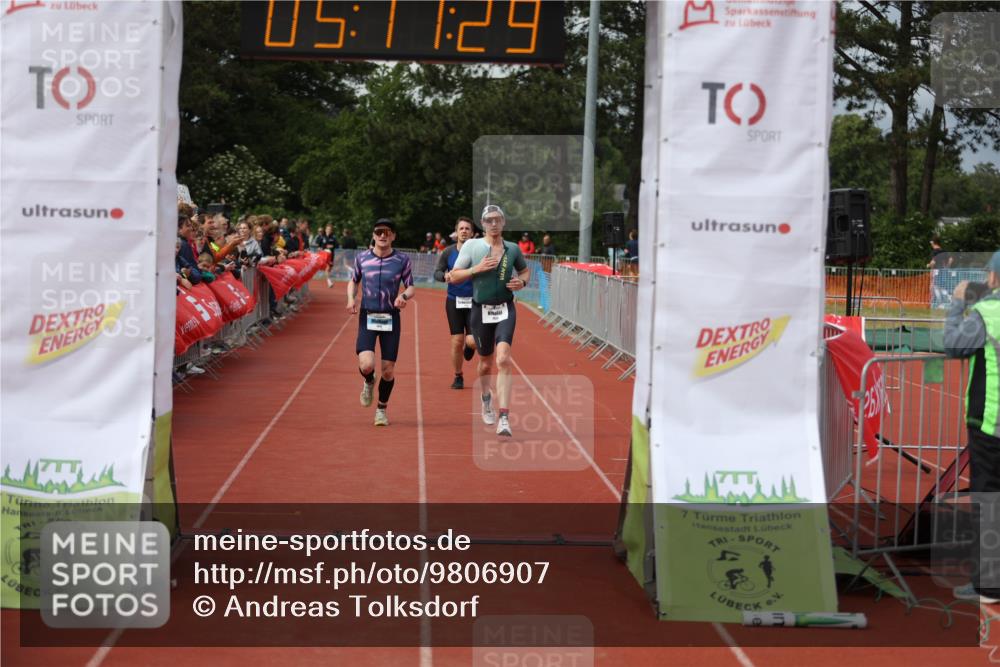 14.06.2026 - 7 Türme Triathlon Andreas Tolksdorf http://msf.ph/oto/9806907 14.06.2026 16:11:27 Ziel 1015, 1223, 1365, 1429, 1473, 1696 meine-sportfotos.de
