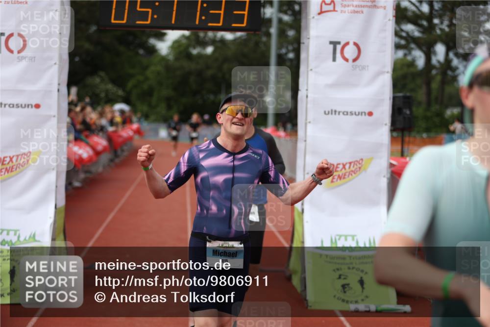 14.06.2026 - 7 Türme Triathlon Andreas Tolksdorf http://msf.ph/oto/9806911 14.06.2026 16:11:31 Ziel 1015, 1223, 1473, 1696 meine-sportfotos.de