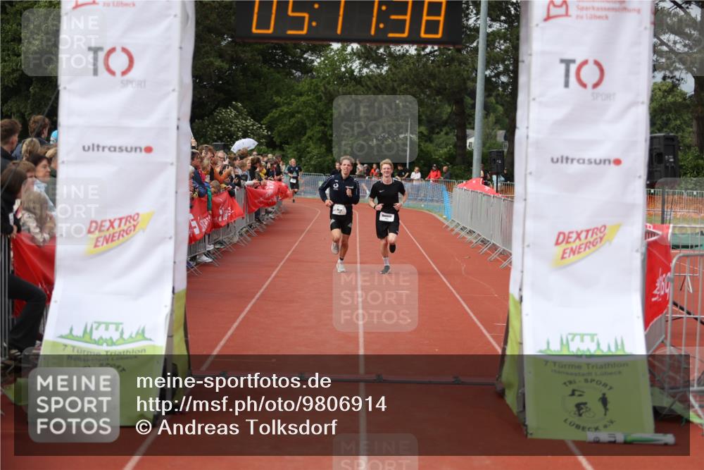 14.06.2026 - 7 Türme Triathlon Andreas Tolksdorf http://msf.ph/oto/9806914 14.06.2026 16:11:36 Ziel 1015, 1223, 1235, 1248, 1473 meine-sportfotos.de