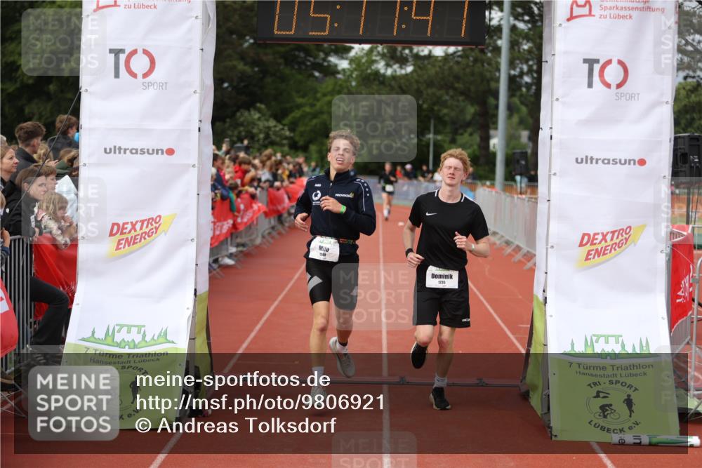 14.06.2026 - 7 Türme Triathlon Andreas Tolksdorf http://msf.ph/oto/9806921 14.06.2026 16:11:39 Ziel 1015, 1235, 1248, 1473 meine-sportfotos.de