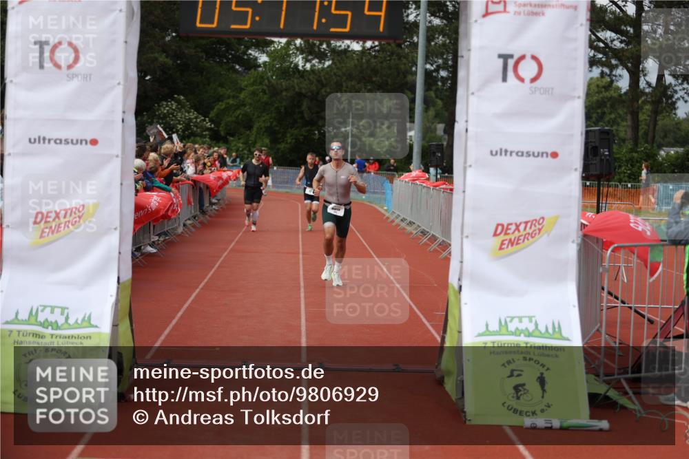 14.06.2026 - 7 Türme Triathlon Andreas Tolksdorf http://msf.ph/oto/9806929 14.06.2026 16:11:52 Ziel 1218, 1311, 1424, 1699 meine-sportfotos.de