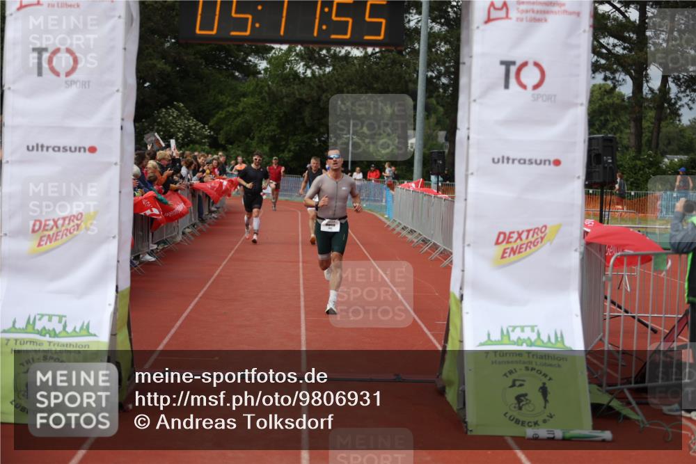 14.06.2026 - 7 Türme Triathlon Andreas Tolksdorf http://msf.ph/oto/9806931 14.06.2026 16:11:53 Ziel 734, 1218, 1311, 1424, 1699 meine-sportfotos.de