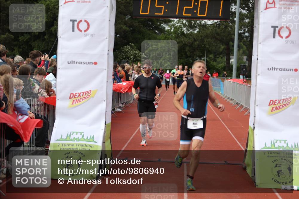 14.06.2026 - 7 Türme Triathlon Andreas Tolksdorf http://msf.ph/oto/9806940 14.06.2026 16:11:59 Ziel 734, 1218, 1232, 1247, 1311, 1384 meine-sportfotos.de