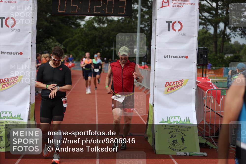 14.06.2026 - 7 Türme Triathlon Andreas Tolksdorf http://msf.ph/oto/9806946 14.06.2026 16:12:02 Ziel 636, 734, 1218, 1232, 1247, 1311, 1384 meine-sportfotos.de