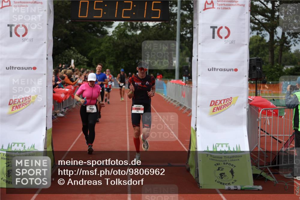 14.06.2026 - 7 Türme Triathlon Andreas Tolksdorf http://msf.ph/oto/9806962 14.06.2026 16:12:13 Ziel 636, 683, 729, 1216, 1232, 1384, 1631 meine-sportfotos.de