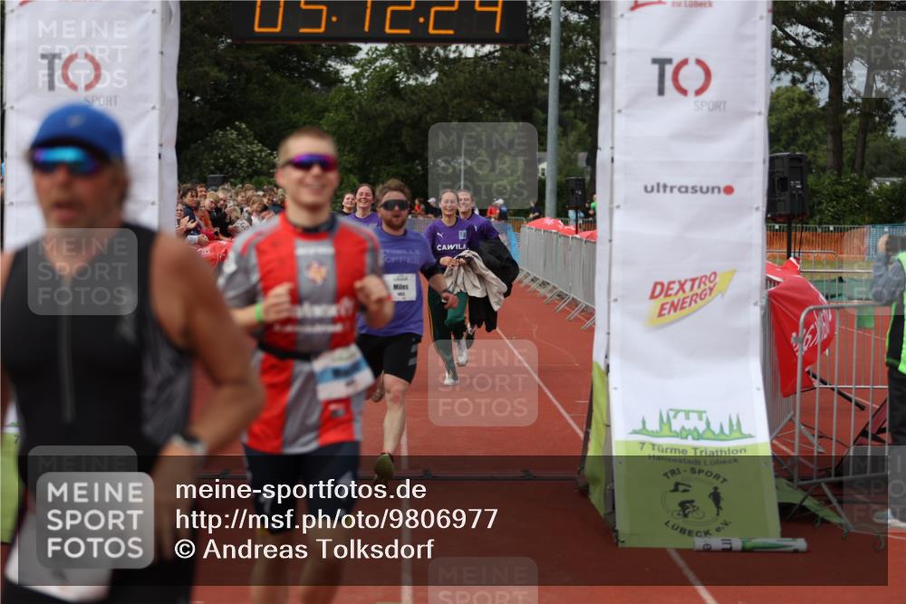 14.06.2026 - 7 Türme Triathlon Andreas Tolksdorf http://msf.ph/oto/9806977 14.06.2026 16:12:22 Ziel 683, 729, 968, 1216, 1455, 1502, 1631, 1772 meine-sportfotos.de