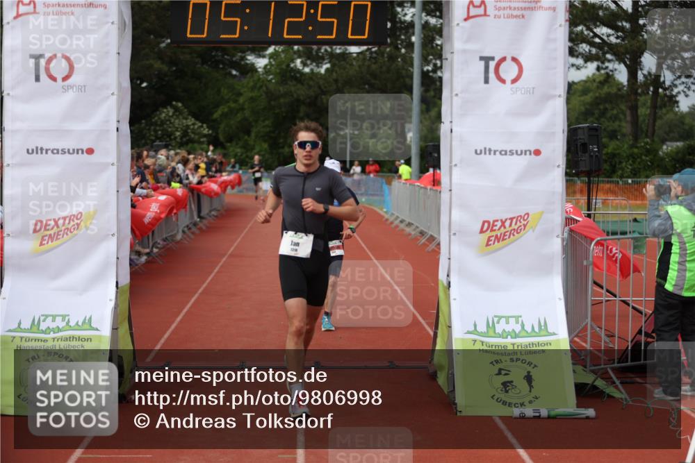 14.06.2026 - 7 Türme Triathlon Andreas Tolksdorf http://msf.ph/oto/9806998 14.06.2026 16:12:48 Ziel 660, 1201, 1318 meine-sportfotos.de