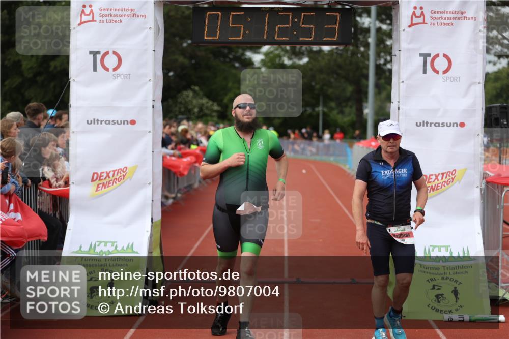 14.06.2026 - 7 Türme Triathlon Andreas Tolksdorf http://msf.ph/oto/9807004 14.06.2026 16:12:51 Ziel 660, 1201, 1318 meine-sportfotos.de