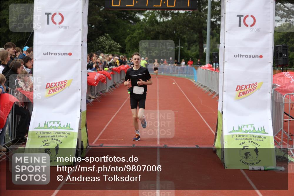 14.06.2026 - 7 Türme Triathlon Andreas Tolksdorf http://msf.ph/oto/9807006 14.06.2026 16:12:59 Ziel 1201, 1315 meine-sportfotos.de