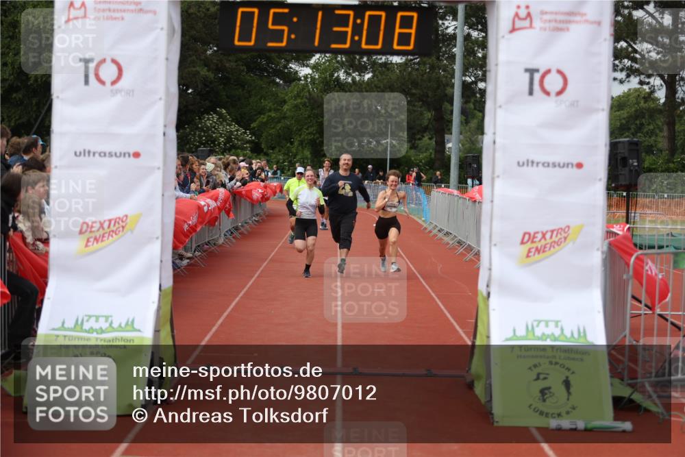 14.06.2026 - 7 Türme Triathlon Andreas Tolksdorf http://msf.ph/oto/9807012 14.06.2026 16:13:06 Ziel 1264, 1315, 1791 meine-sportfotos.de