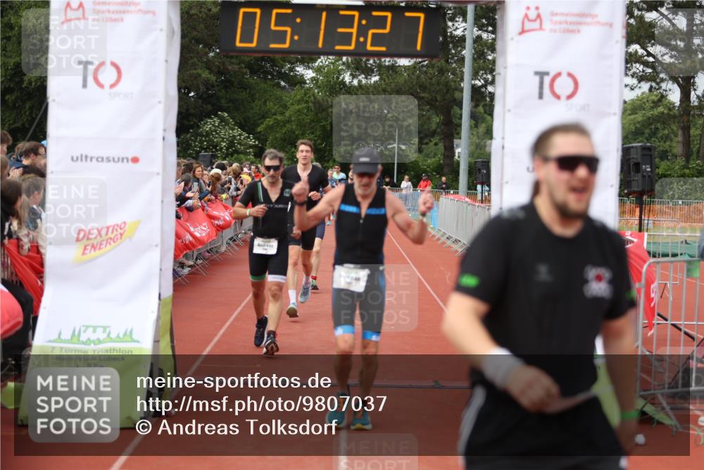 14.06.2026 - 7 Türme Triathlon Andreas Tolksdorf http://msf.ph/oto/9807037 14.06.2026 16:13:25 Ziel 692, 1208, 1272, 1347, 1391, 1445, 1479 meine-sportfotos.de