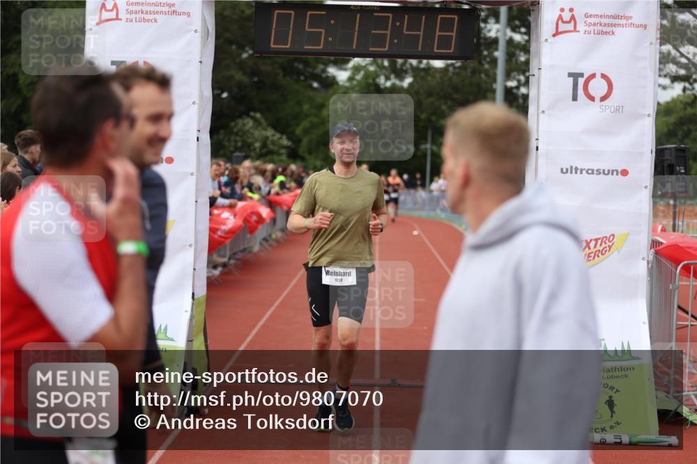 14.06.2026 - 7 Türme Triathlon Andreas Tolksdorf http://msf.ph/oto/9807070 14.06.2026 16:13:46 Ziel 1220, 1276, 1374, 1393, 1413, 1433, 1776 meine-sportfotos.de