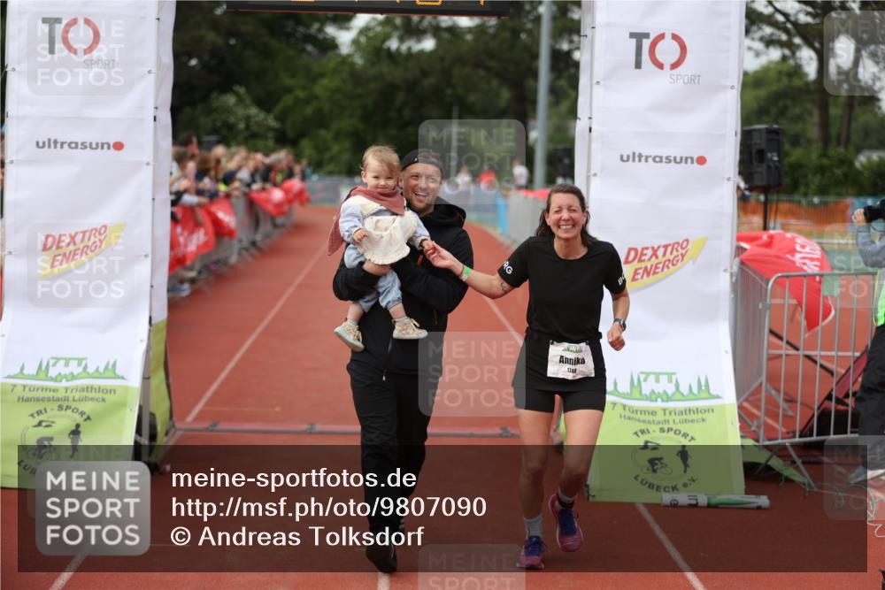 14.06.2026 - 7 Türme Triathlon Andreas Tolksdorf http://msf.ph/oto/9807090 14.06.2026 16:14:02 Ziel 761, 1308, 1342, 1748 meine-sportfotos.de