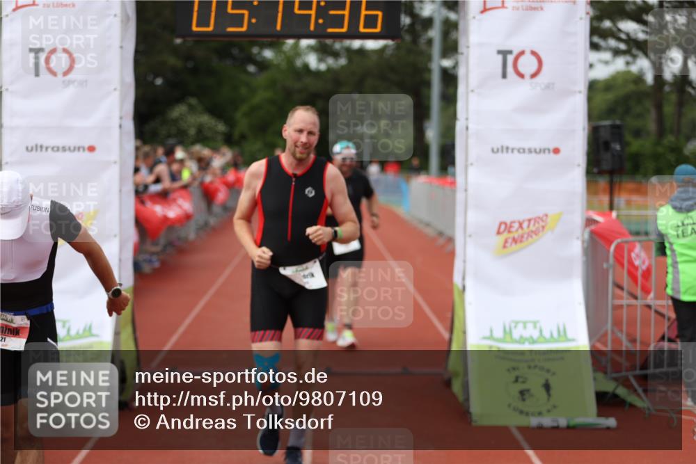 14.06.2026 - 7 Türme Triathlon Andreas Tolksdorf http://msf.ph/oto/9807109 14.06.2026 16:14:34 Ziel 621, 712, 1202, 1270, 1411 meine-sportfotos.de