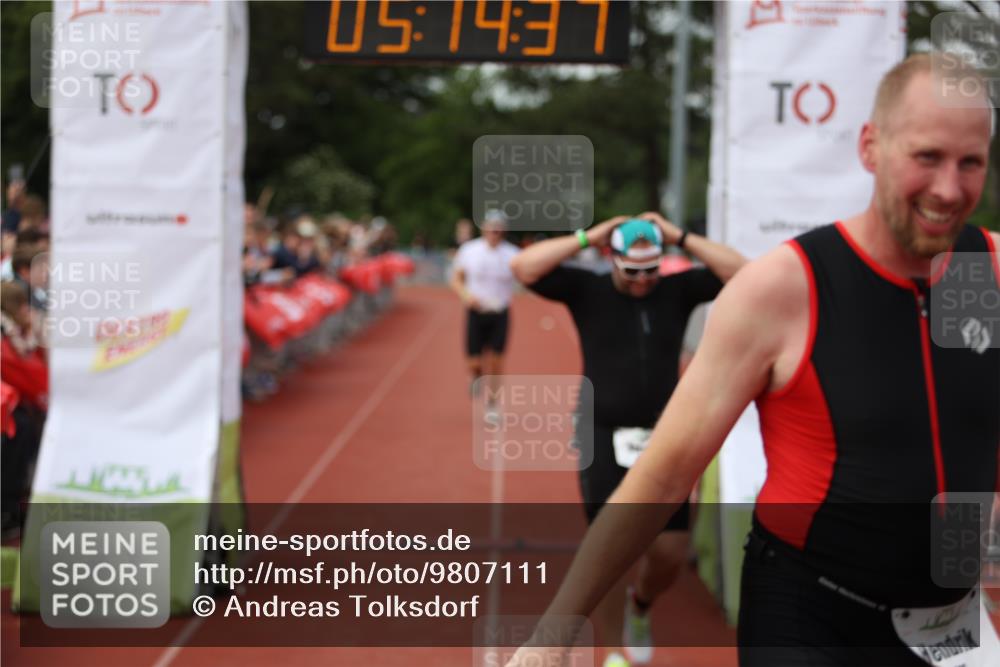 14.06.2026 - 7 Türme Triathlon Andreas Tolksdorf http://msf.ph/oto/9807111 14.06.2026 16:14:36 Ziel 621, 712, 1202, 1252, 1270, 1411 meine-sportfotos.de