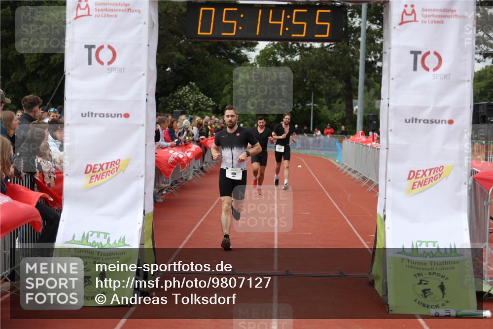 14.06.2026 - 7 Türme Triathlon Andreas Tolksdorf http://msf.ph/oto/9807127 14.06.2026 16:14:54 Ziel 1271, 1351, 1389, 1404 meine-sportfotos.de