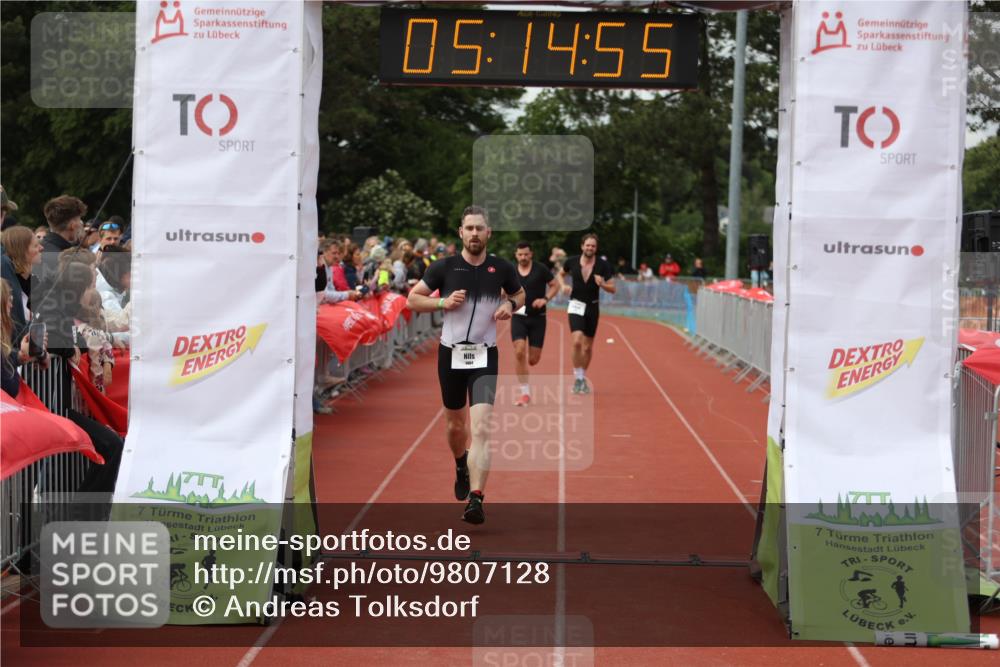 14.06.2026 - 7 Türme Triathlon Andreas Tolksdorf http://msf.ph/oto/9807128 14.06.2026 16:14:54 Ziel 1271, 1351, 1389, 1404 meine-sportfotos.de