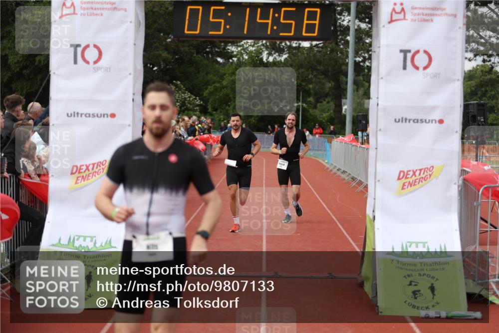 14.06.2026 - 7 Türme Triathlon Andreas Tolksdorf http://msf.ph/oto/9807133 14.06.2026 16:14:56 Ziel 1271, 1351, 1389, 1404 meine-sportfotos.de