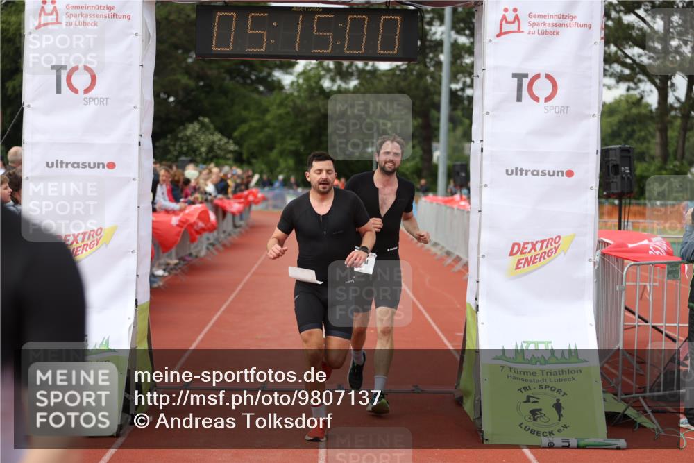 14.06.2026 - 7 Türme Triathlon Andreas Tolksdorf http://msf.ph/oto/9807137 14.06.2026 16:14:59 Ziel 1271, 1351, 1404 meine-sportfotos.de