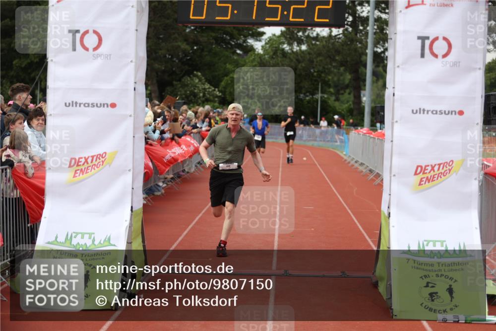 14.06.2026 - 7 Türme Triathlon Andreas Tolksdorf http://msf.ph/oto/9807150 14.06.2026 16:15:20 Ziel 1187, 1259, 1436, 1451 meine-sportfotos.de