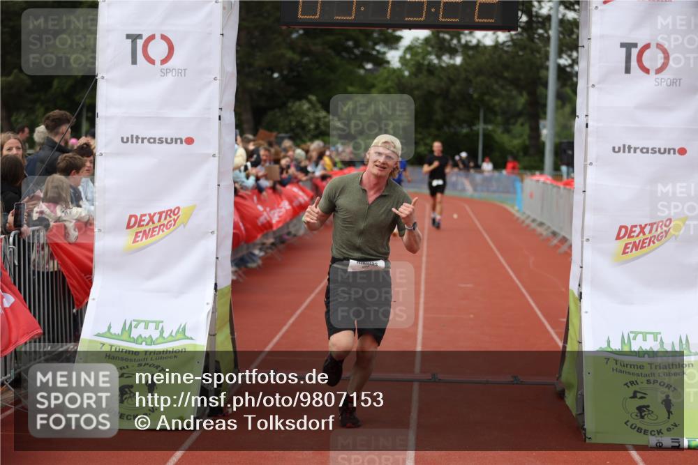 14.06.2026 - 7 Türme Triathlon Andreas Tolksdorf http://msf.ph/oto/9807153 14.06.2026 16:15:21 Ziel 1187, 1259, 1436, 1451 meine-sportfotos.de
