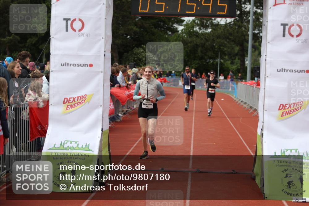 14.06.2026 - 7 Türme Triathlon Andreas Tolksdorf http://msf.ph/oto/9807180 14.06.2026 16:15:44 Ziel 652, 1282, 1305, 1354, 1380, 1406, 1666 meine-sportfotos.de