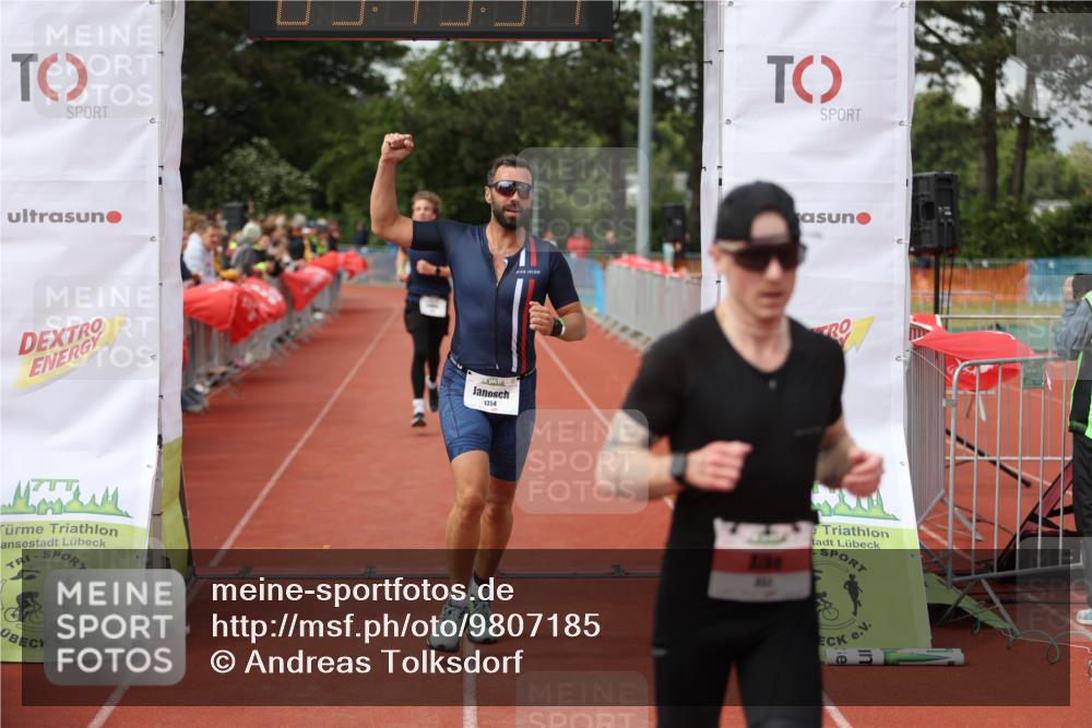 14.06.2026 - 7 Türme Triathlon Andreas Tolksdorf http://msf.ph/oto/9807185 14.06.2026 16:15:50 Ziel 652, 1354, 1380, 1666 meine-sportfotos.de