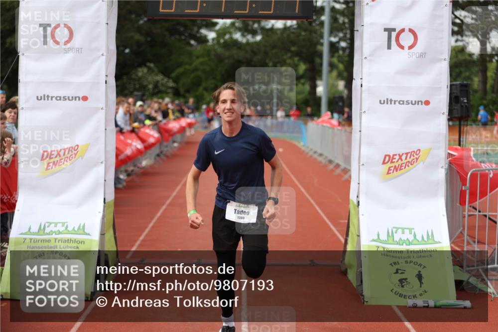 14.06.2026 - 7 Türme Triathlon Andreas Tolksdorf http://msf.ph/oto/9807193 14.06.2026 16:15:53 Ziel 652, 1354, 1380, 1666 meine-sportfotos.de