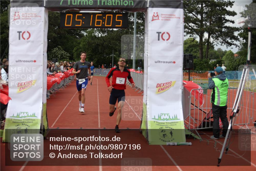14.06.2026 - 7 Türme Triathlon Andreas Tolksdorf http://msf.ph/oto/9807196 14.06.2026 16:16:04 Ziel 1236, 1360, 1792 meine-sportfotos.de