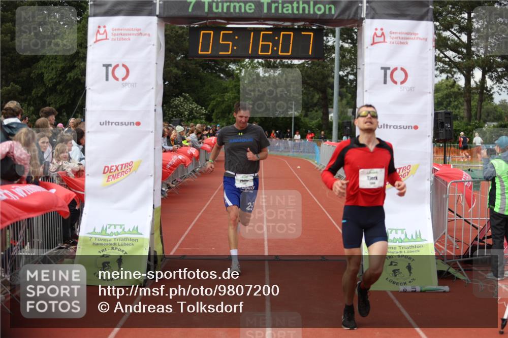 14.06.2026 - 7 Türme Triathlon Andreas Tolksdorf http://msf.ph/oto/9807200 14.06.2026 16:16:05 Ziel 1236, 1360, 1792 meine-sportfotos.de