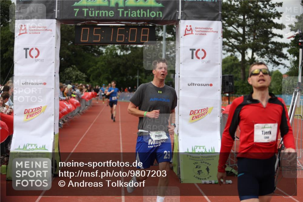 14.06.2026 - 7 Türme Triathlon Andreas Tolksdorf http://msf.ph/oto/9807203 14.06.2026 16:16:07 Ziel 1236, 1360, 1792 meine-sportfotos.de