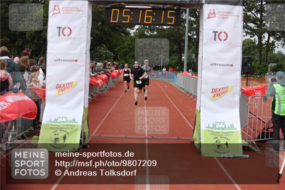 14.06.2026 - 7 Türme Triathlon Andreas Tolksdorf http://msf.ph/oto/9807209 14.06.2026 16:16:13 Ziel 1236, 1283, 1360, 1385, 1461, 1792 meine-sportfotos.de