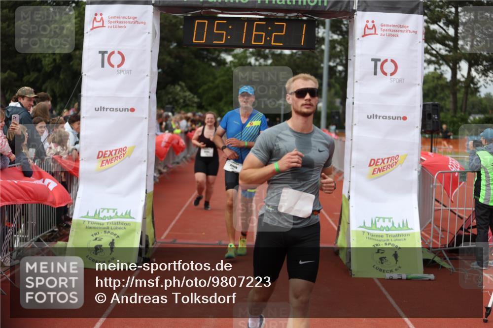 14.06.2026 - 7 Türme Triathlon Andreas Tolksdorf http://msf.ph/oto/9807223 14.06.2026 16:16:19 Ziel 1236, 1283, 1385, 1461, 1732 meine-sportfotos.de