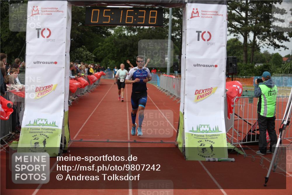 14.06.2026 - 7 Türme Triathlon Andreas Tolksdorf http://msf.ph/oto/9807242 14.06.2026 16:16:37 Ziel 1327, 1333, 1408, 1637, 1706, 1753 meine-sportfotos.de