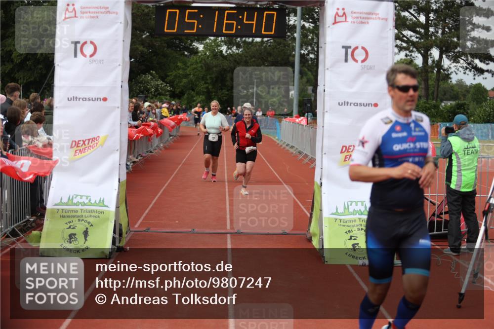 14.06.2026 - 7 Türme Triathlon Andreas Tolksdorf http://msf.ph/oto/9807247 14.06.2026 16:16:39 Ziel 1327, 1333, 1408, 1637, 1706, 1753 meine-sportfotos.de