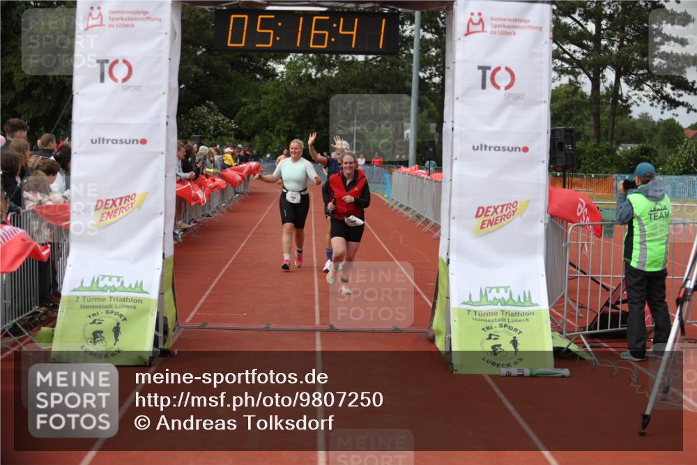 14.06.2026 - 7 Türme Triathlon Andreas Tolksdorf http://msf.ph/oto/9807250 14.06.2026 16:16:40 Ziel 1306, 1333, 1637, 1706, 1753 meine-sportfotos.de