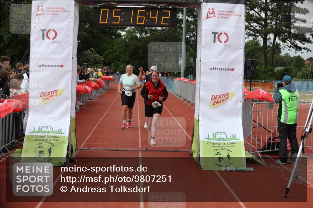 14.06.2026 - 7 Türme Triathlon Andreas Tolksdorf http://msf.ph/oto/9807251 14.06.2026 16:16:41 Ziel 998, 1306, 1333, 1637, 1706, 1753 meine-sportfotos.de