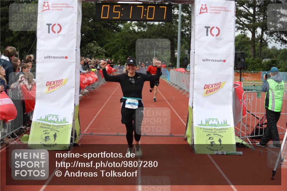 14.06.2026 - 7 Türme Triathlon Andreas Tolksdorf http://msf.ph/oto/9807280 14.06.2026 16:17:06 Ziel 1085, 1217, 1352, 1441 meine-sportfotos.de