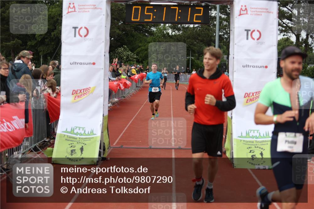 14.06.2026 - 7 Türme Triathlon Andreas Tolksdorf http://msf.ph/oto/9807290 14.06.2026 16:17:11 Ziel 1085, 1217, 1352, 1441 meine-sportfotos.de