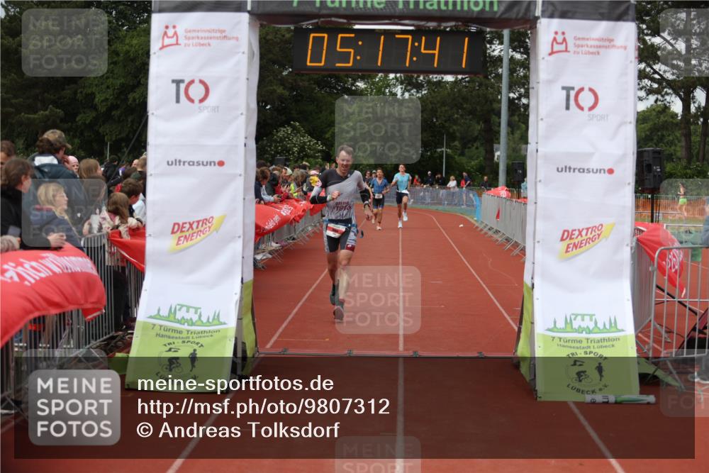 14.06.2026 - 7 Türme Triathlon Andreas Tolksdorf http://msf.ph/oto/9807312 14.06.2026 16:17:39 Ziel 653, 1372 meine-sportfotos.de