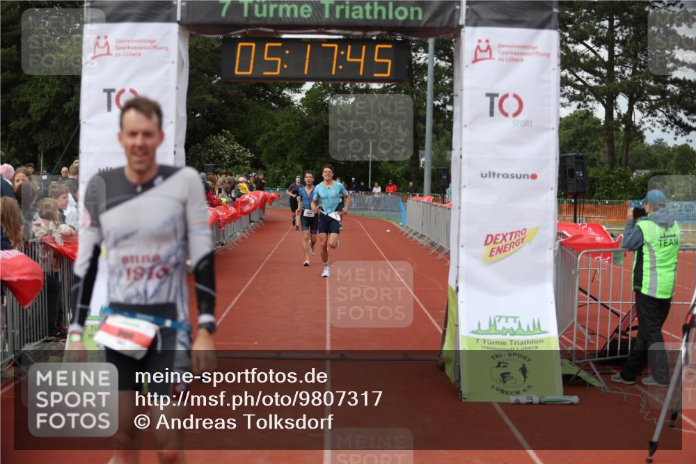 14.06.2026 - 7 Türme Triathlon Andreas Tolksdorf http://msf.ph/oto/9807317 14.06.2026 16:17:43 Ziel 653, 1222, 1372 meine-sportfotos.de