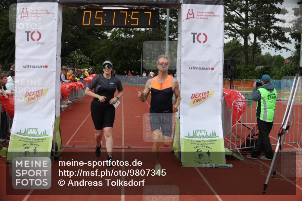14.06.2026 - 7 Türme Triathlon Andreas Tolksdorf http://msf.ph/oto/9807345 14.06.2026 16:17:55 Ziel 1222, 1332, 1372, 1394, 1450, 1465, 1552 meine-sportfotos.de