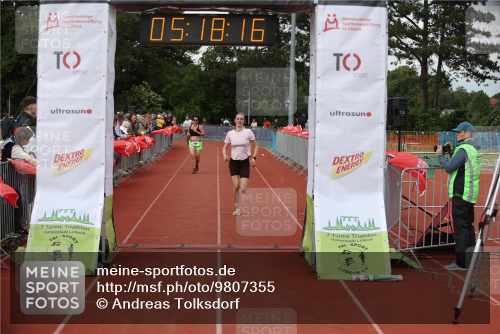 14.06.2026 - 7 Türme Triathlon Andreas Tolksdorf http://msf.ph/oto/9807355 14.06.2026 16:18:14 Ziel 679, 853 meine-sportfotos.de