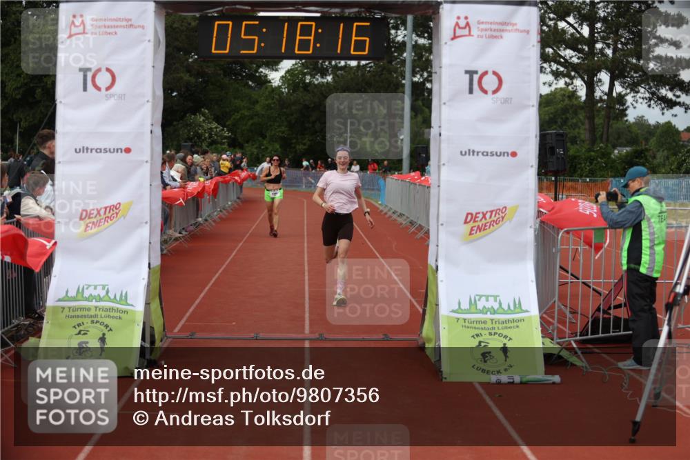 14.06.2026 - 7 Türme Triathlon Andreas Tolksdorf http://msf.ph/oto/9807356 14.06.2026 16:18:15 Ziel 679, 853, 1658 meine-sportfotos.de