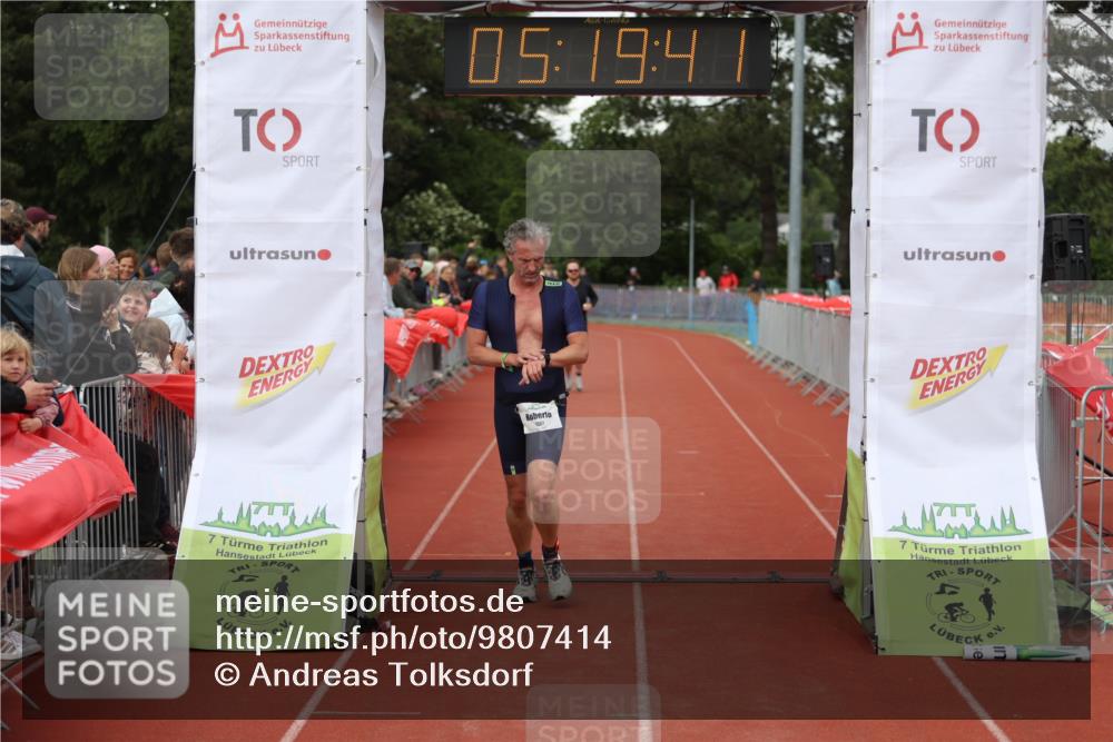 14.06.2026 - 7 Türme Triathlon Andreas Tolksdorf http://msf.ph/oto/9807414 14.06.2026 16:19:40 Ziel 727, 1381, 1387, 1489 meine-sportfotos.de