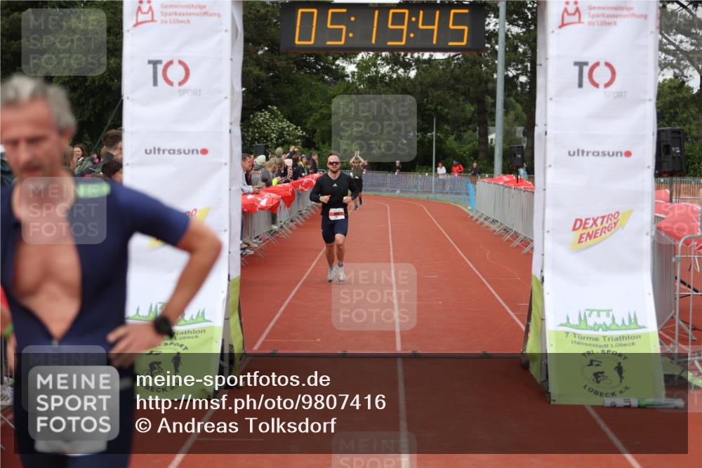 14.06.2026 - 7 Türme Triathlon Andreas Tolksdorf http://msf.ph/oto/9807416 14.06.2026 16:19:44 Ziel 727, 1387 meine-sportfotos.de