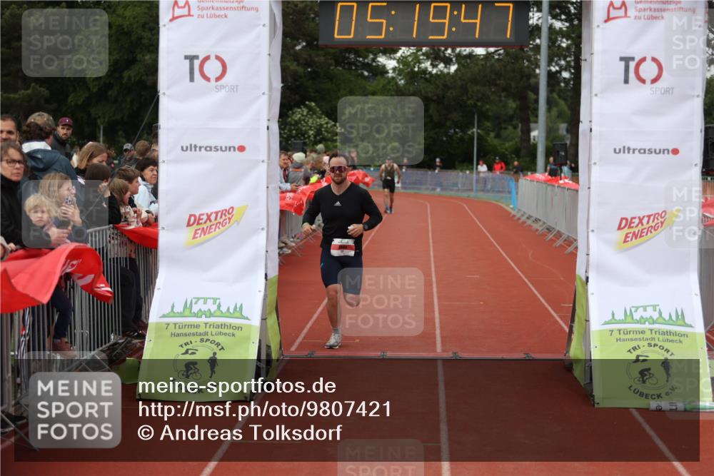 14.06.2026 - 7 Türme Triathlon Andreas Tolksdorf http://msf.ph/oto/9807421 14.06.2026 16:19:46 Ziel 727, 1387 meine-sportfotos.de