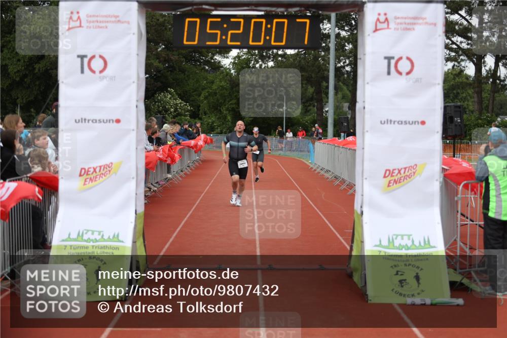 14.06.2026 - 7 Türme Triathlon Andreas Tolksdorf http://msf.ph/oto/9807432 14.06.2026 16:20:06 Ziel 902, 1268, 1301 meine-sportfotos.de