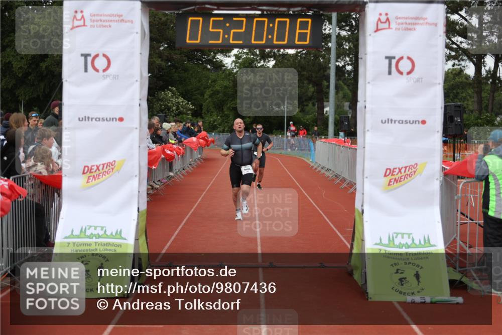 14.06.2026 - 7 Türme Triathlon Andreas Tolksdorf http://msf.ph/oto/9807436 14.06.2026 16:20:07 Ziel 902, 1268, 1301 meine-sportfotos.de